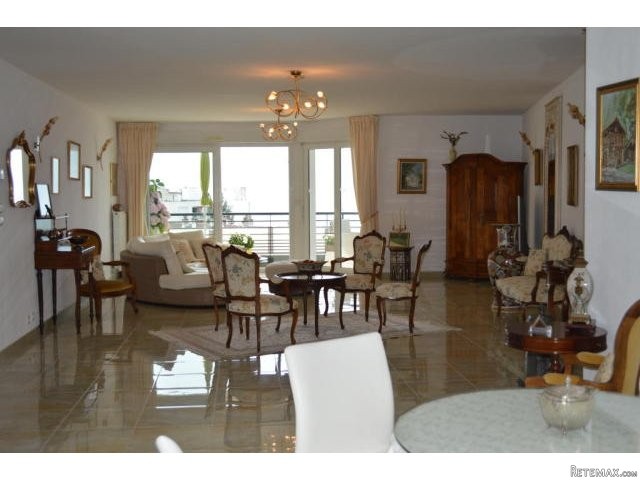 2 bedroom apartment for sale - 2
