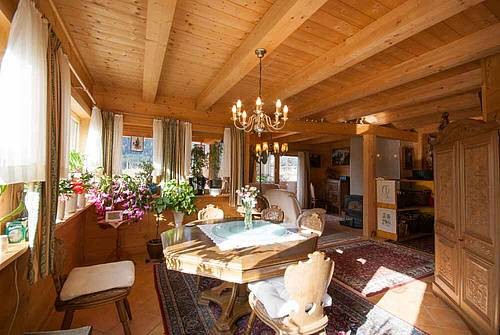Country House Directly at the SKISLOPE..