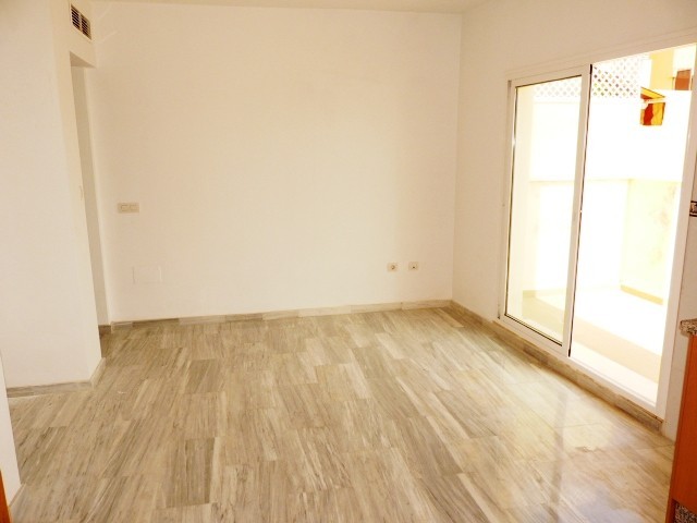 Apartment - Fantastic 2 beds 1 bath.. - 2
