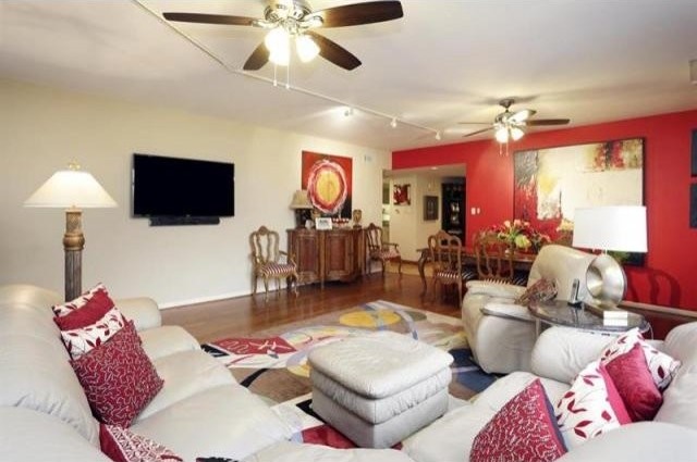2 bedroom Apartment For Sale: 4950..