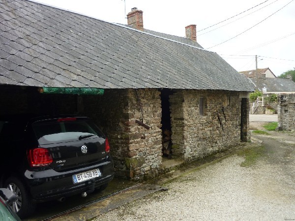 Pleasant Coastal Village House - 2