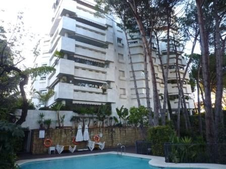 2 bedroom Apartment For Sale: Marbella