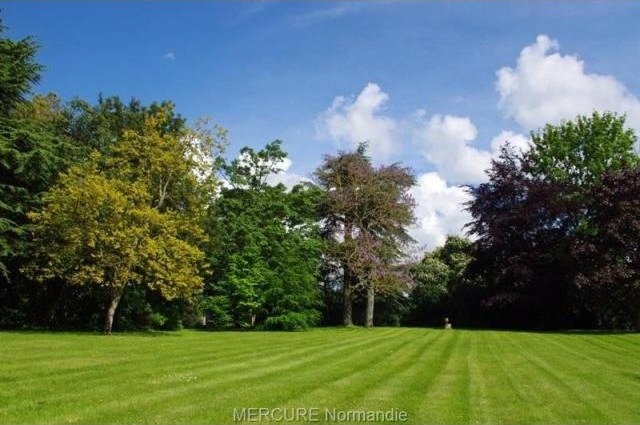 8 bedroom House For Sale: 14680 CAEN - 2