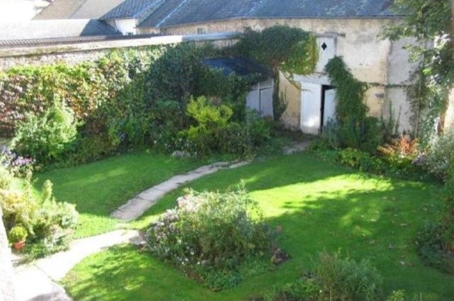 5 bedroom House For Sale: 63700.. - 2