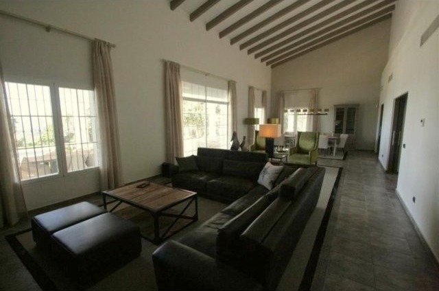 Villa - This stunning villa in.. - 2