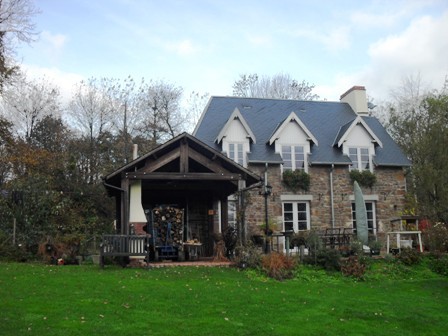 Stunning House, Outbuilding, Income
