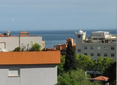 Apartment - Bright and spacious..