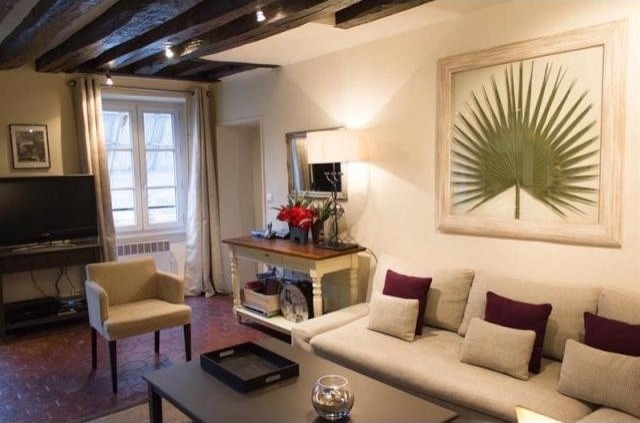 2 bedroom Property For Sale: Paris 7th.. - 2