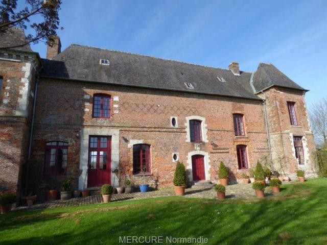 7 bedroom Manor House For Sale: 76270.. - 2