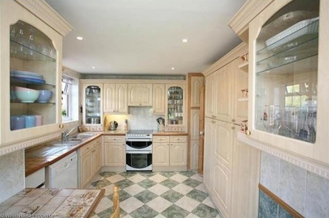 Whitepit Lane, Flackwell Heath.. - 2