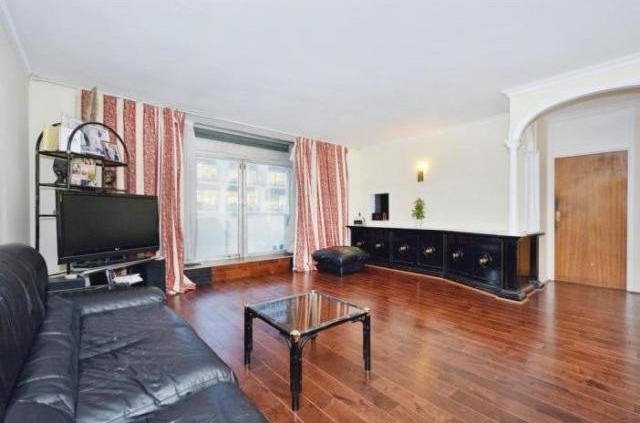 2 Bedrooms - Apartment - London - For..