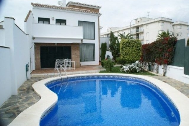 Villa for Sale in Velez-Malaga..