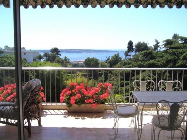 2 Bedrooms - Apartment -..