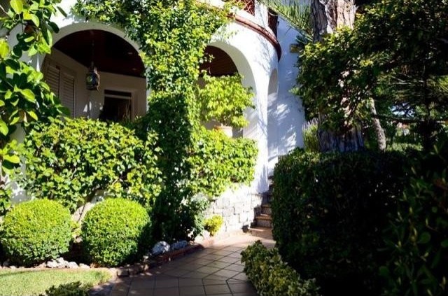 7 bedroom Detached House For Sale:..