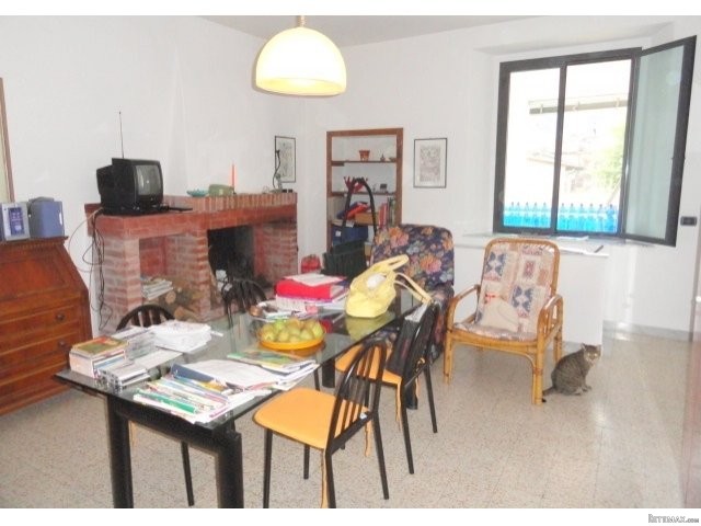 Village/town House - For Sale - North.. - 2