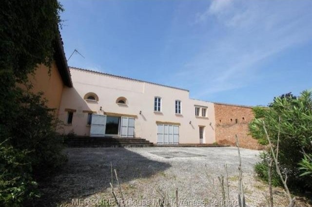 8 bedroom Castle For Sale: 31450 BAZIEGE - 2