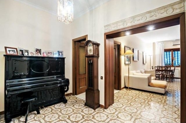 3 Bedrooms - Apartment - For Sale