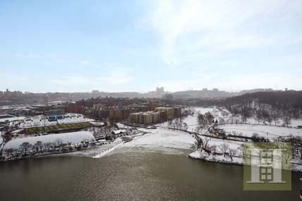 3 bedroom Apartment For Sale: 2500..