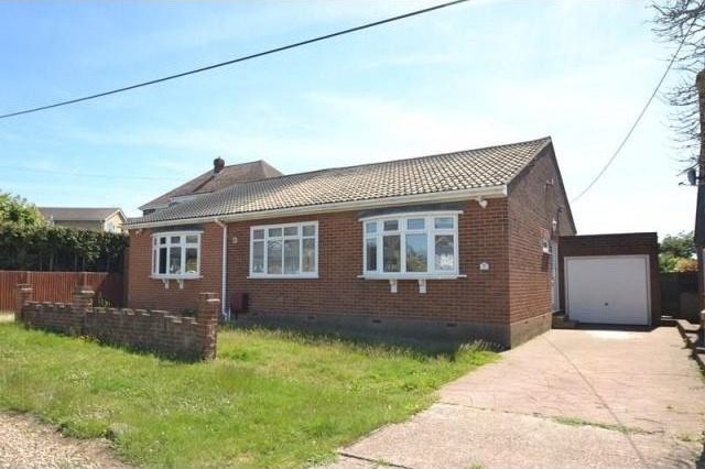 4 bedroom bungalow in Minster On Sea.. - 2