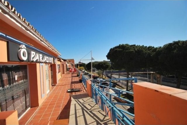 Commercial - Mijas Costa. Calahonda...