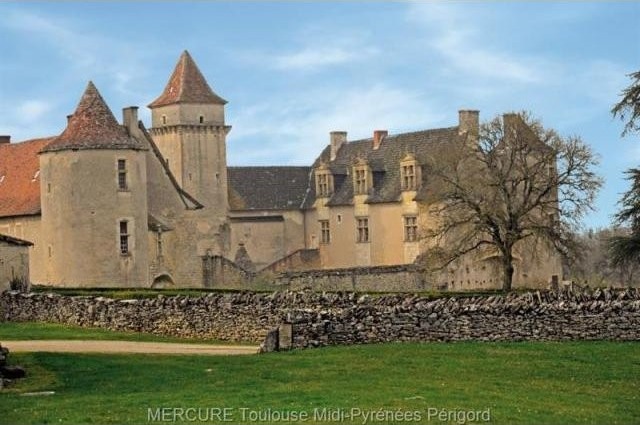 12 bedroom Castle For Sale: 4600 CAHORS