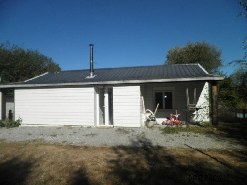 House with Heated Swimming Pool - 2