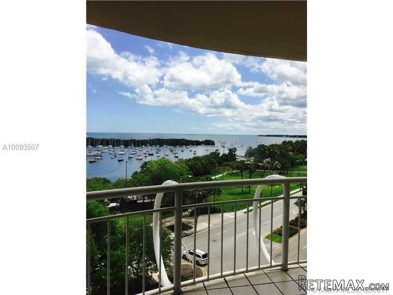 2 bedroom Flat For Sale: 2843 S.. - 2