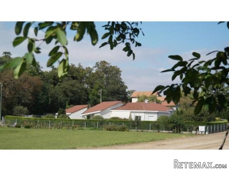 5 bedroom House For Sale:63200 RIOM