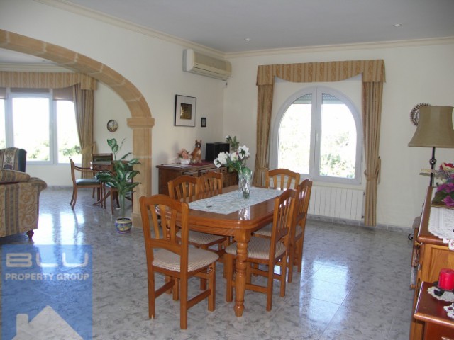 4 Bedroom Villa in Javea - 2