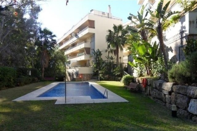 Apartment - Great bank repossession.. - 2