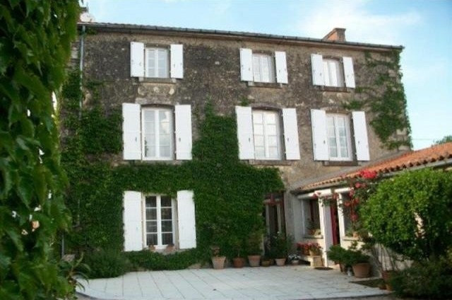 5 bedroom House For Sale: 79000 A 10.. - 2
