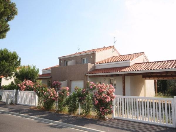 Superbe Villa En 3 Faces Avec Jardin Et.. - 2