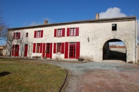 Stone House For Sale Aulnay - 2