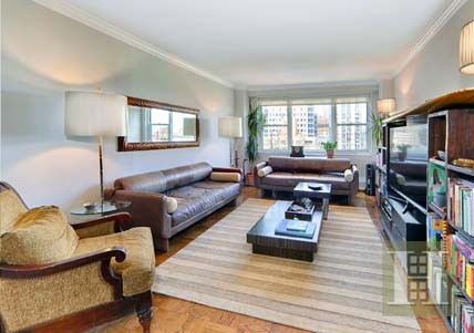 2 bedroom Apartment For Sale: 1175 YORK..