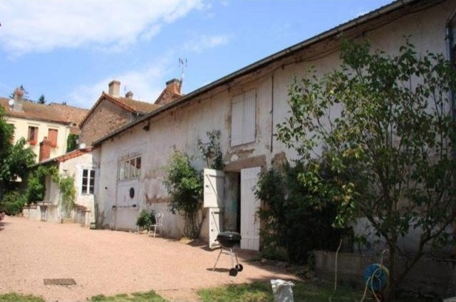 4 bedroom House For Sale: 03000 ALLIER - 2