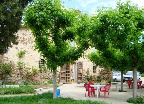 6 Bedrooms - Finca - Girona - For Sale