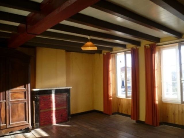 EC0290al Spacious Stone Village House..