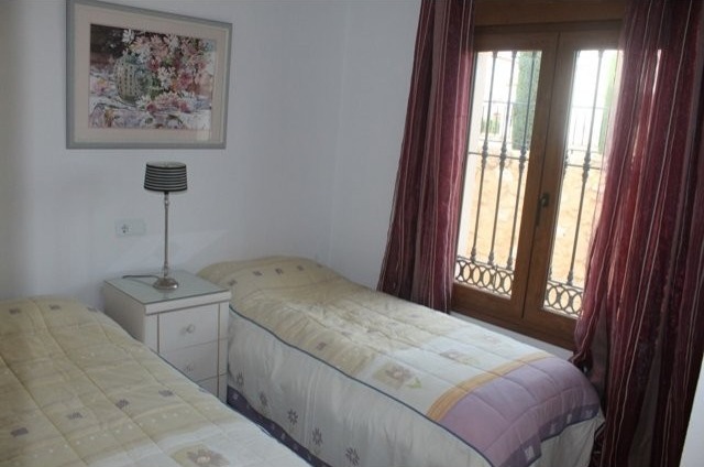 Lola Bungalow - 2