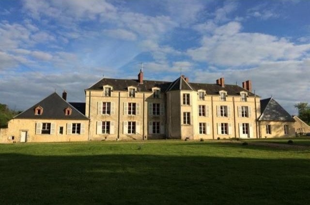 12 bedroom Castle For Sale: 18100..