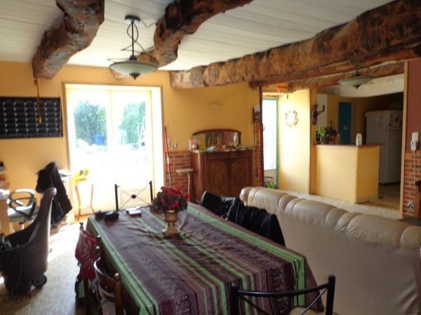 Nice Rural Setting, 3 Bedrooms - 2