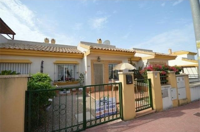 2 bedroom Villa For Sale: Terraced..