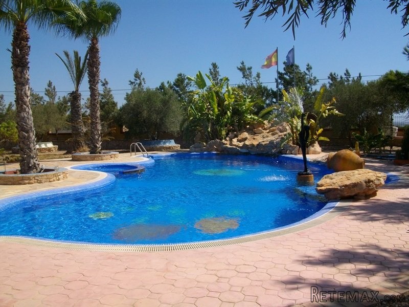 RS9, Luxury detached villa in Los.. - 2