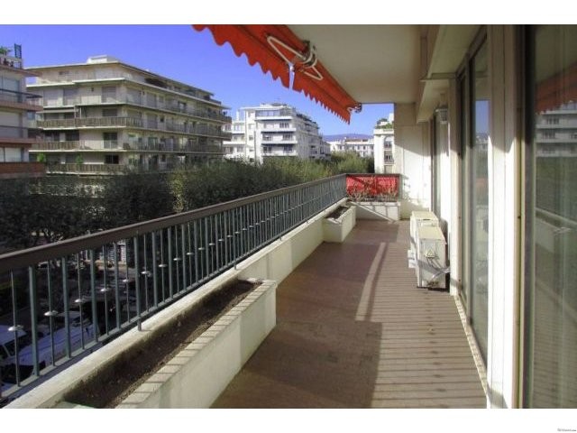 Sale Apartment - Antibes Centre - 2