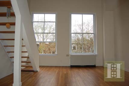 1 bedroom Apartment For Sale: 121..