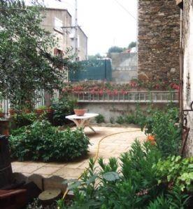 Village House, Garage, Nice Sunny Garden - 2