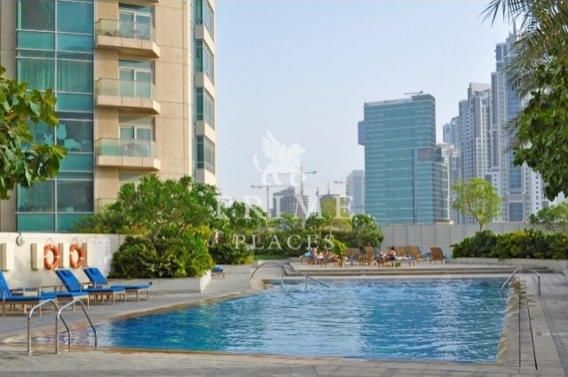 Large high end unit on lower floor with..