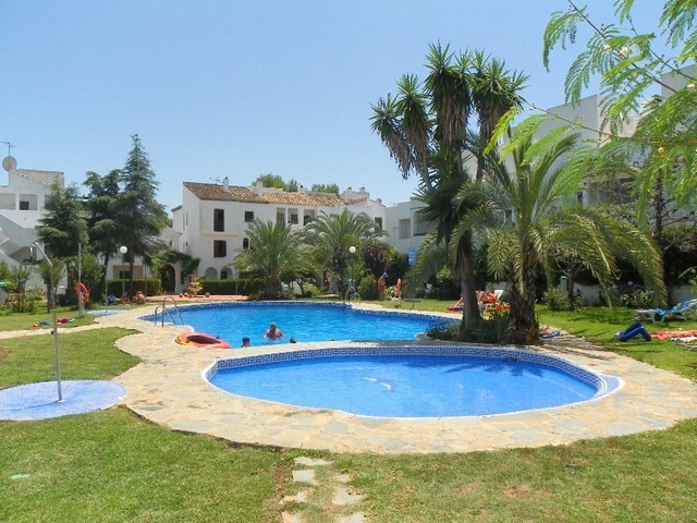 2 Bed Apartment for sale in El Paraiso - 2