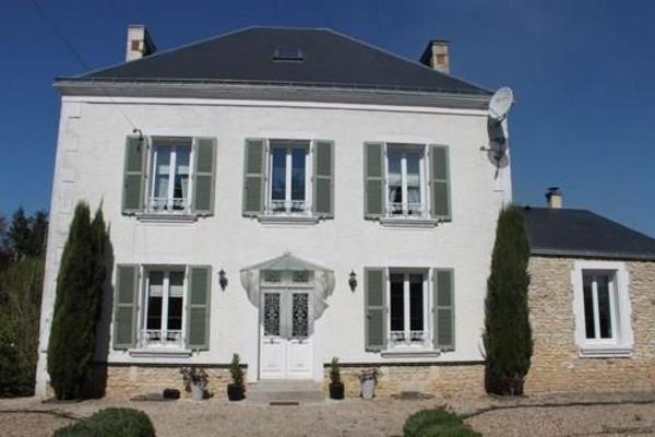Cherves (86) - Well presented Maison de..