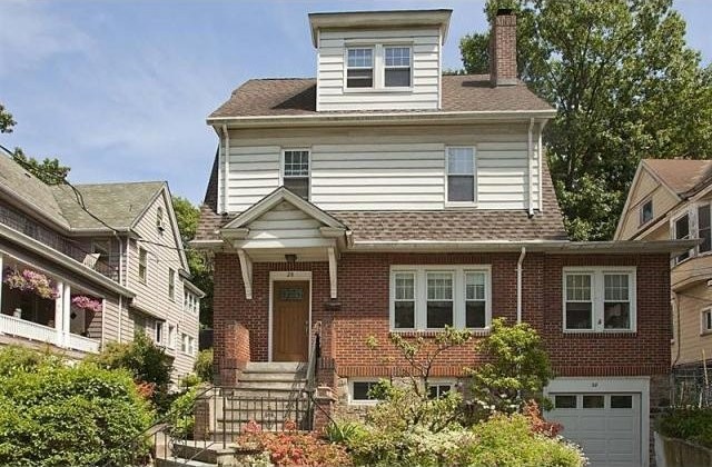 5 bedroom Residence For Sale: Yonkers..