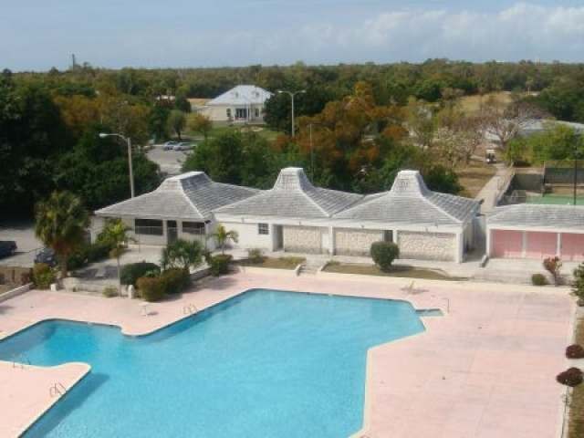 Apartment/townhouse - Situated on the..
